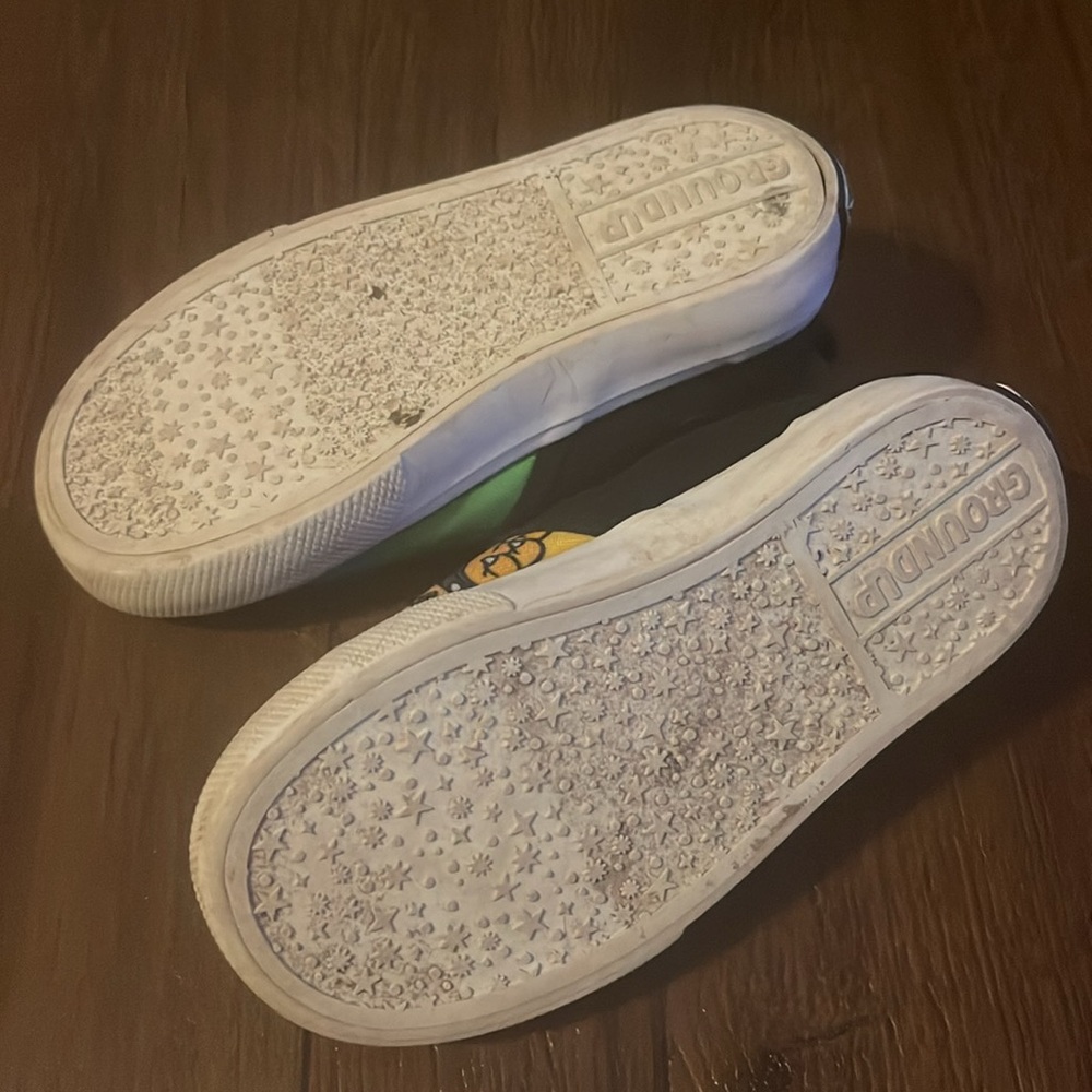 Super Mario character slip on shoes, toddler boys size 10 - Picture 4 of 5